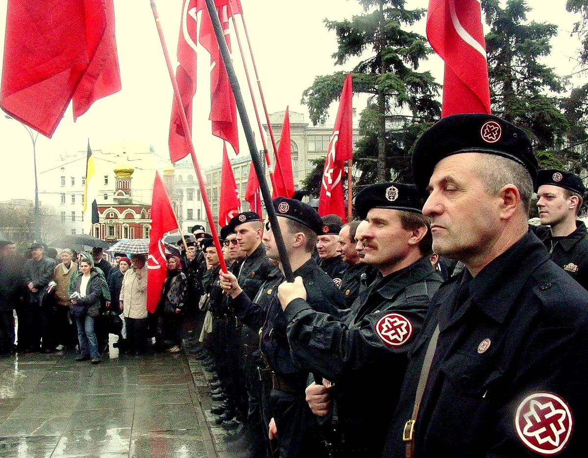 РНЕ русское национальное единство. Партия «русское национальное единство» (РНЕ). «Русское национальное единство» (РНЕ). Страна. Партия РНЕ Баркашов.