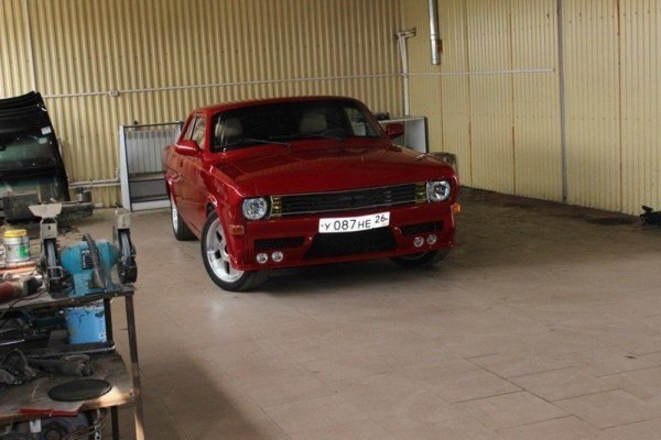 Старый ГАЗ-24 оснастили мощным японским мотором, дав автомобилю «вторую жизнь».