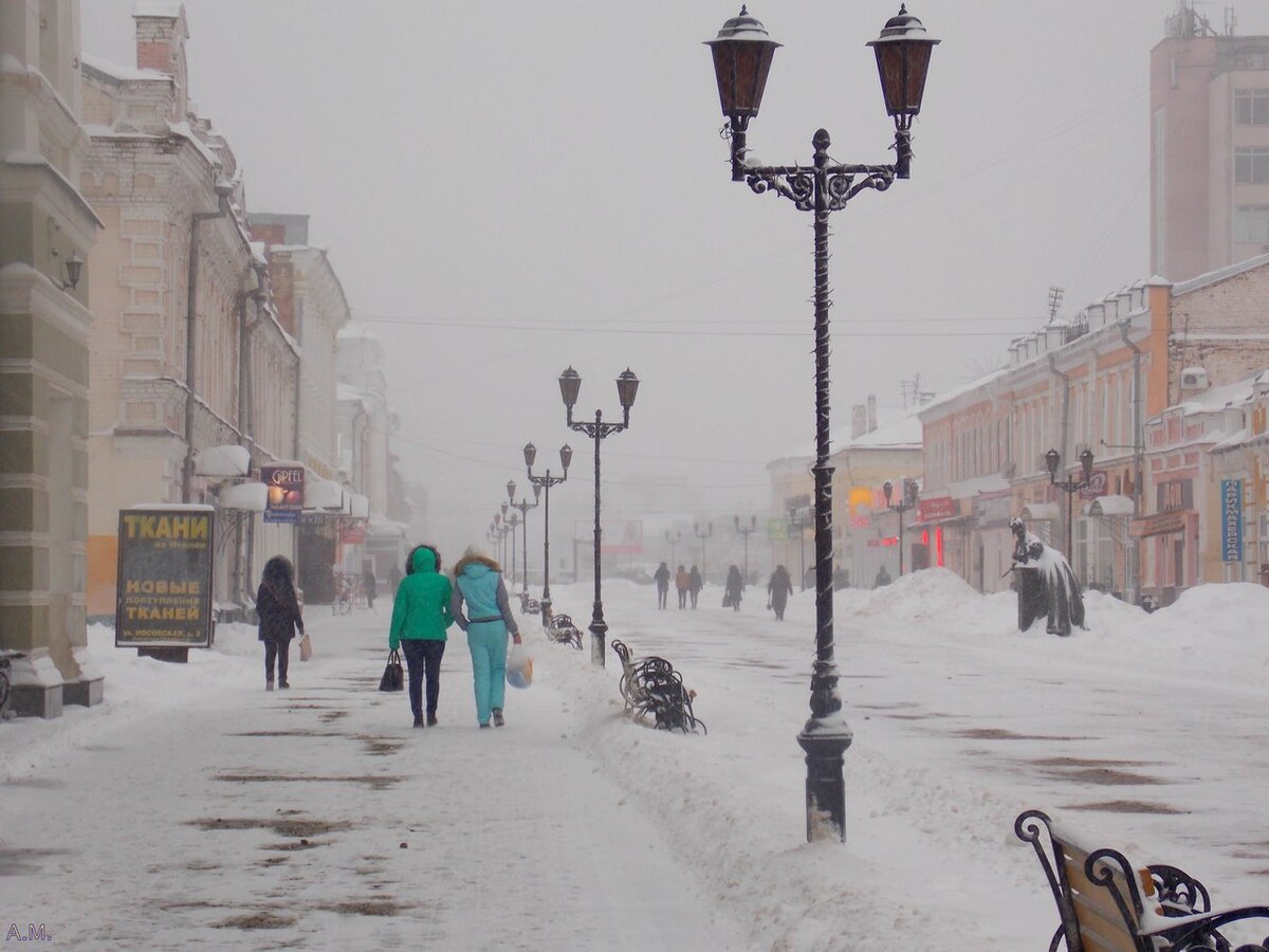 На улице российских городов можно