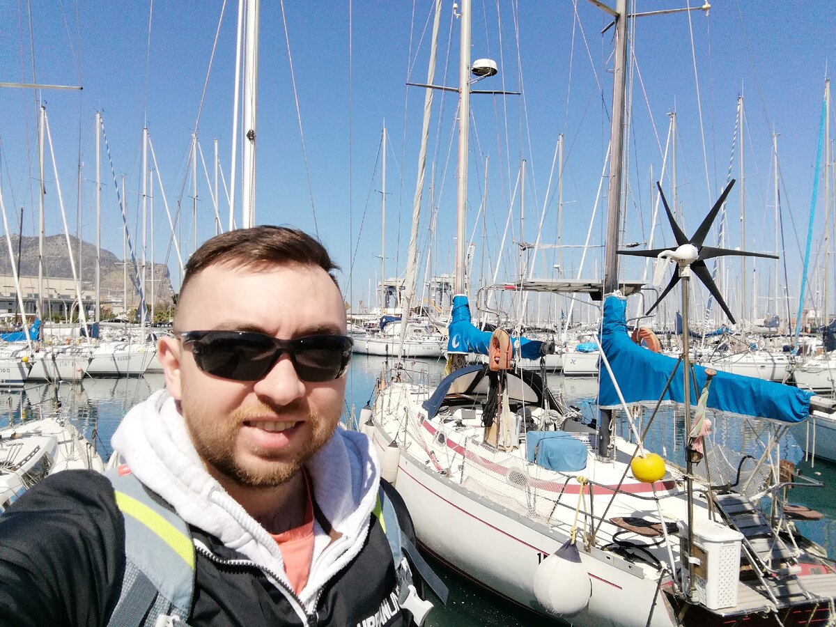 В порту Палермо