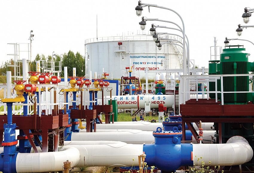 Беларусь нефть. Нефть в Белоруссии. Белорусские нефтепродукты. Поставки нефти в Беларусь. Нефтедобыча в Белоруссии