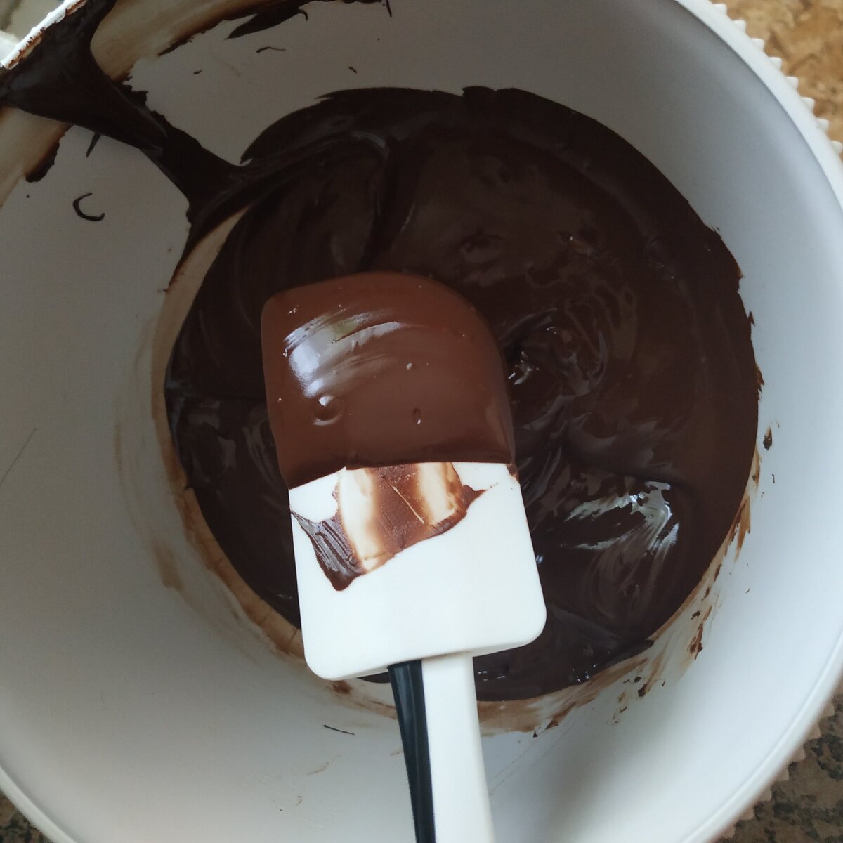 А конфеты заливать?!) 