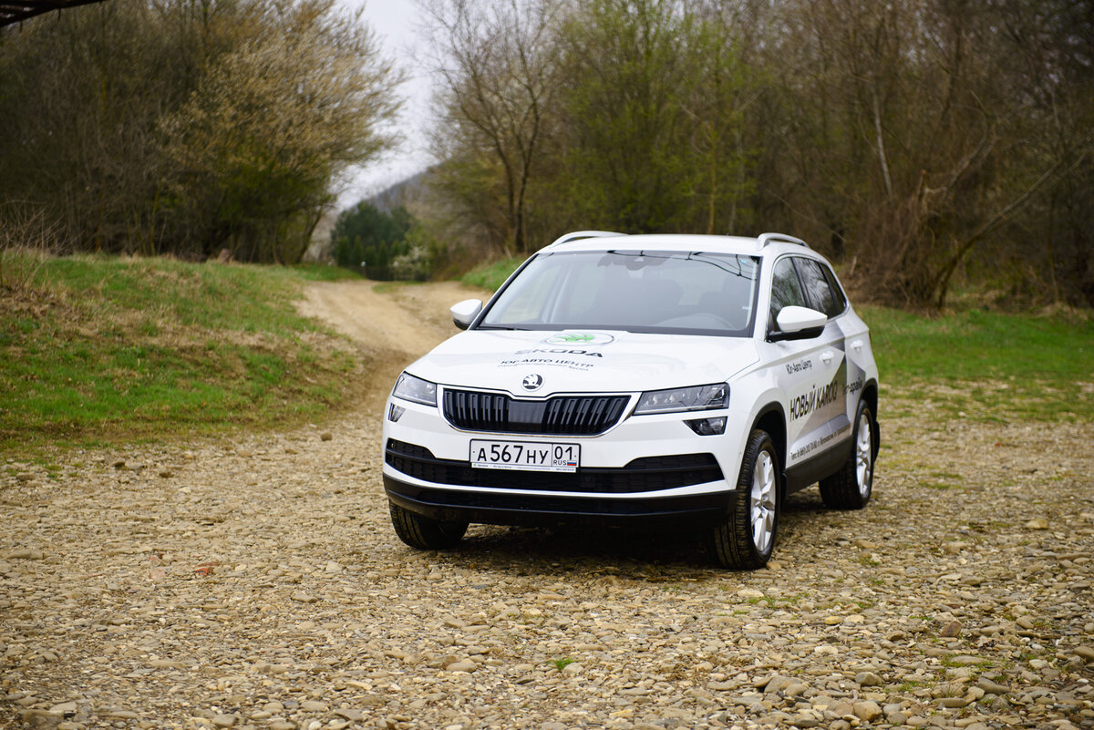 Шкода карок технические. Skoda Karoq 2023. Шкода Карок 2023 белая. Шкода Карок 2016. Шкода Карок 1.4.