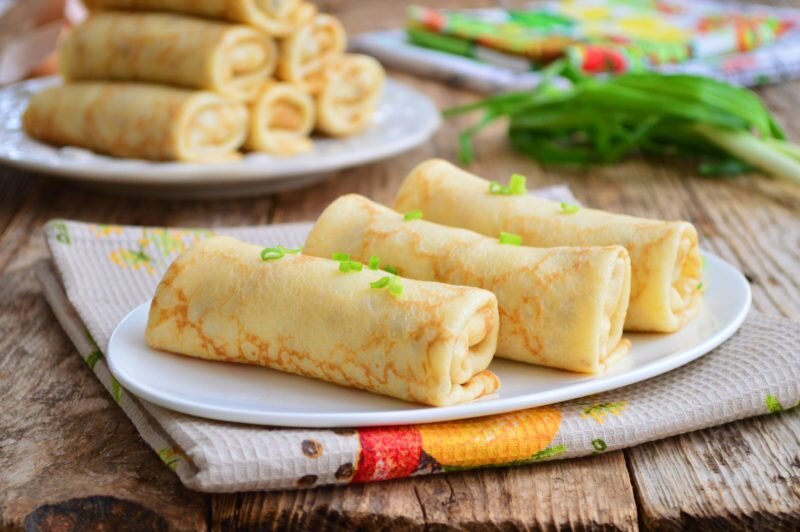 Блины. Иллюстрация по стандартной лицензии @biskvitiki.ru