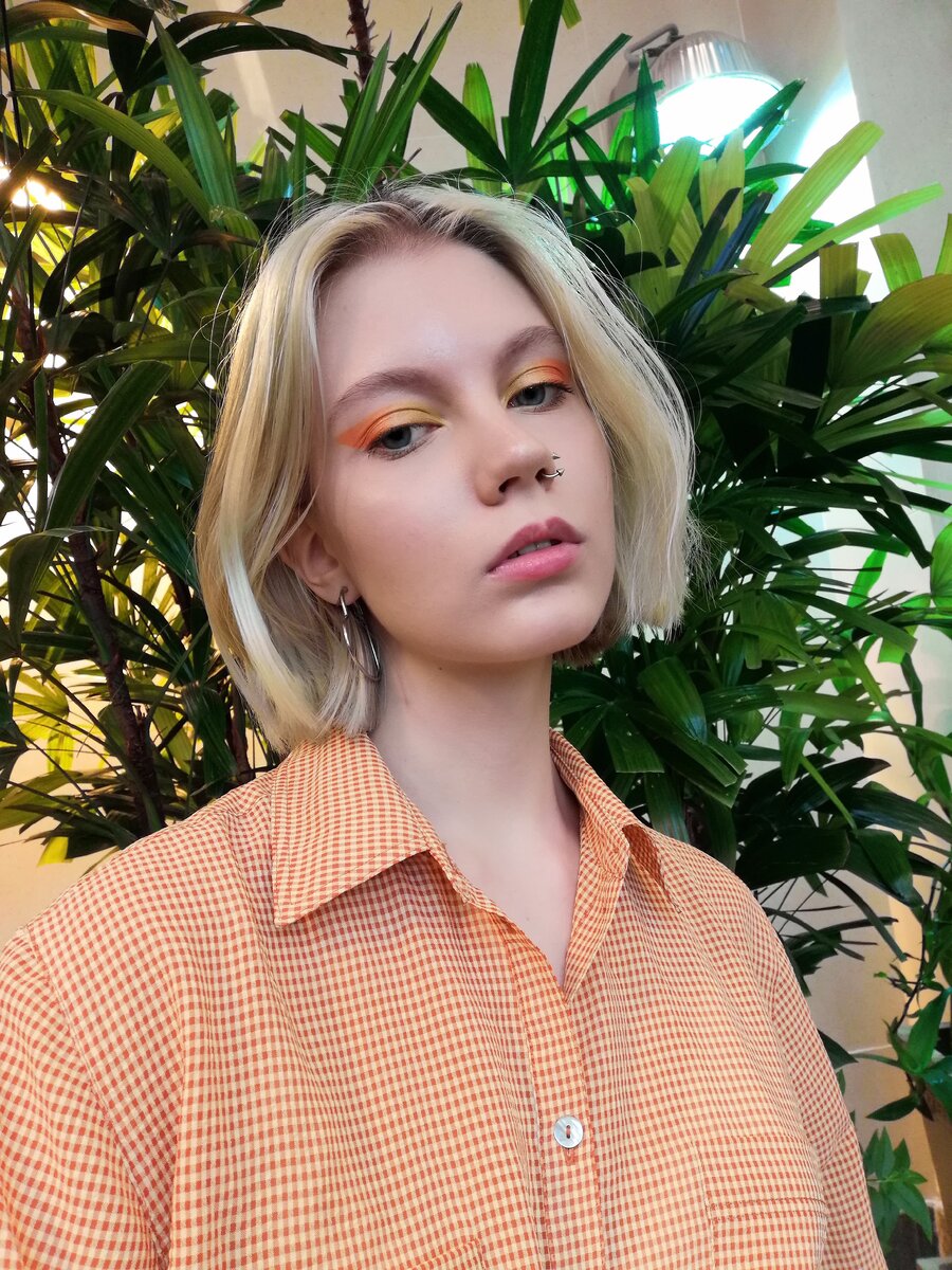 Спустя месяц окрашивания. В жизни волосы гораааздо более блестящие чем на фото