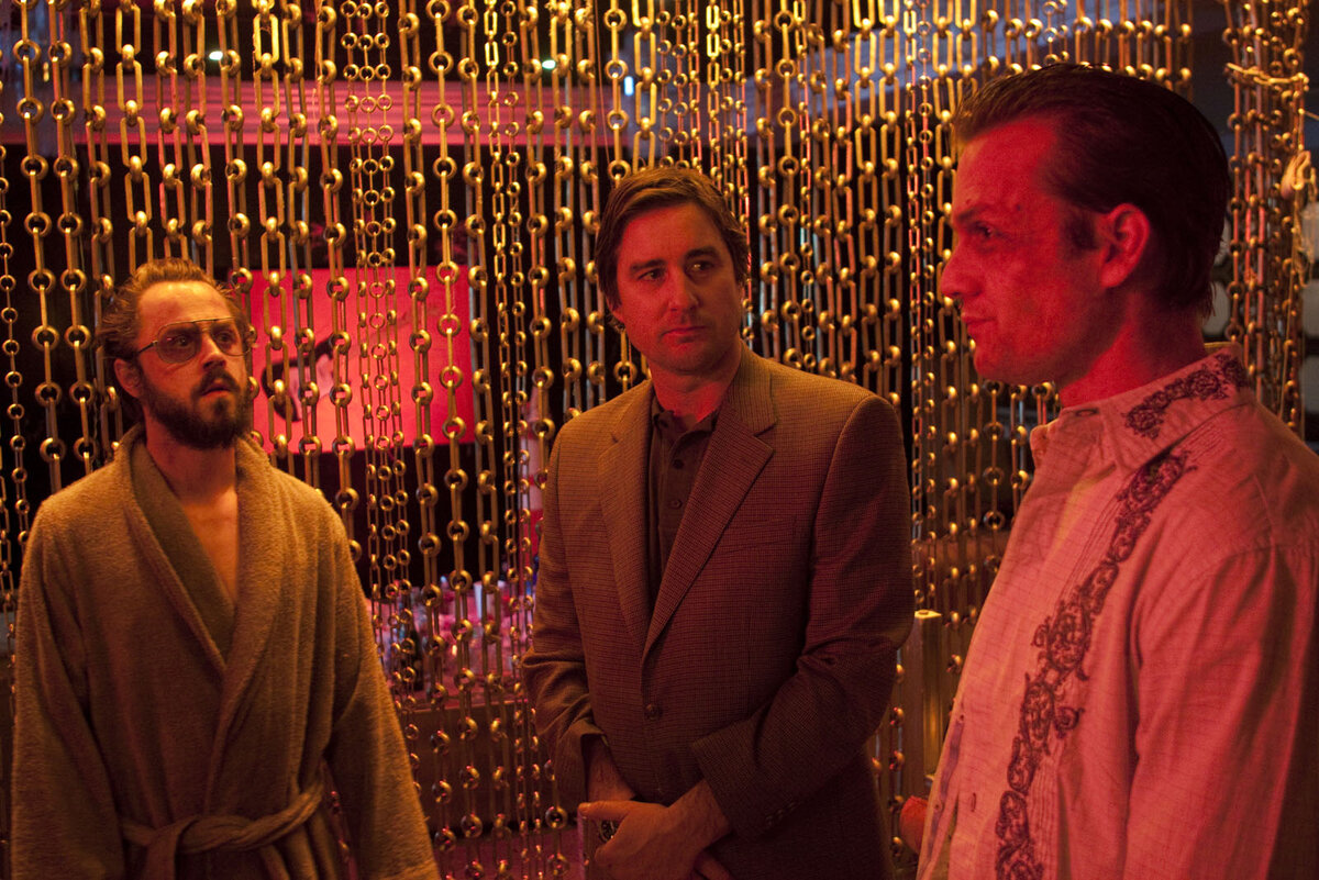 Кадр из фильма "Посредники" (2009)