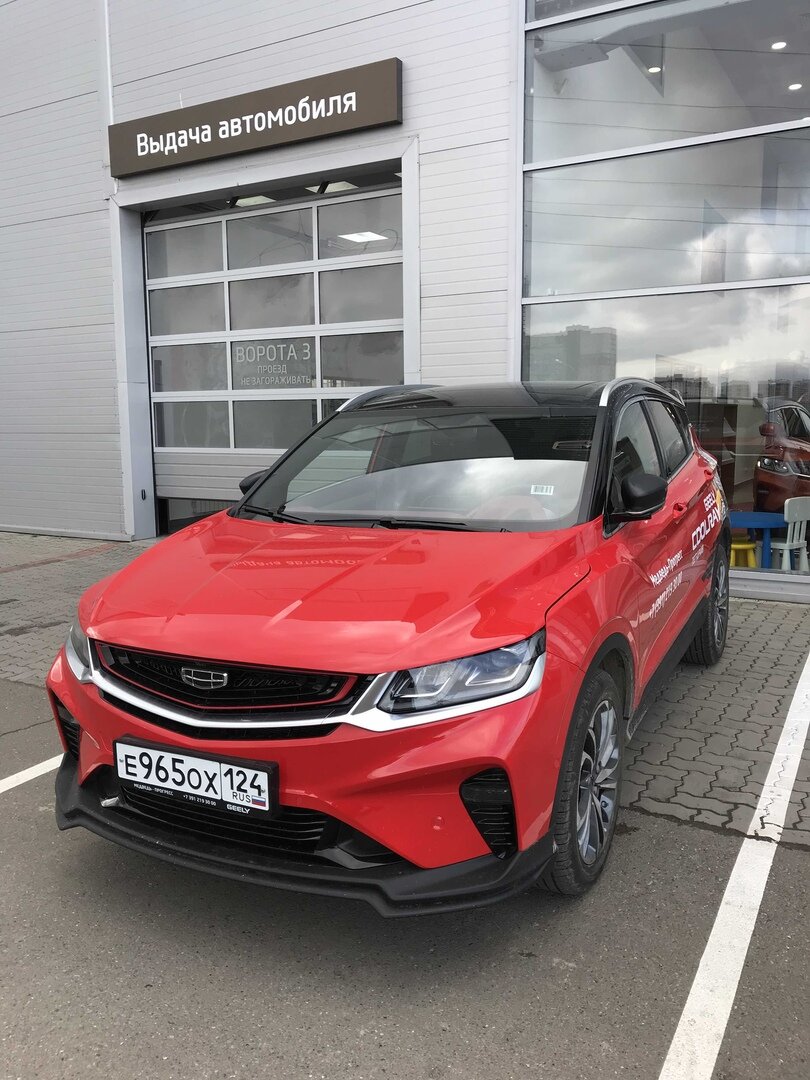 Хоть и лучшем цветом авто заявлен красный, но в белом авто смотрится куда лучше