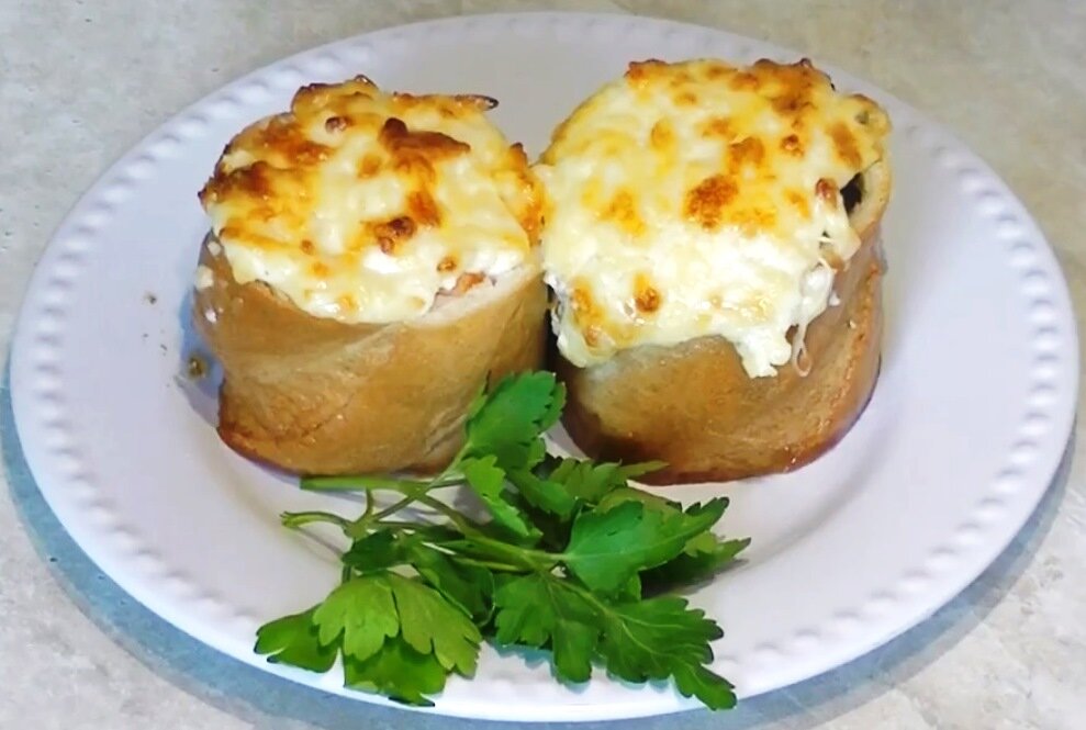 Грибные пеньки.