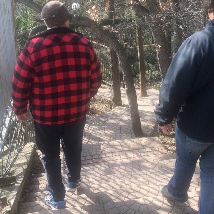 В поисках входа в обсерваторию.