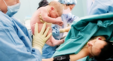 Женщина интуитивно чувствует, когда подходит время для рождения малыша 