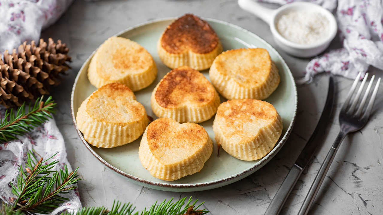 🍮 Готовим диетические сырники с бананом в духовке. Без сахара и без муки,  но с манкой :)