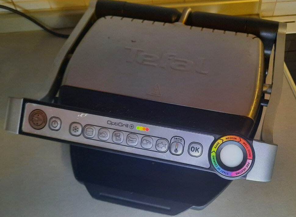 OptiGrill  я использую уже 3 года. У меня их два. Для дачи и квартиры. Один большой, другой стандартный