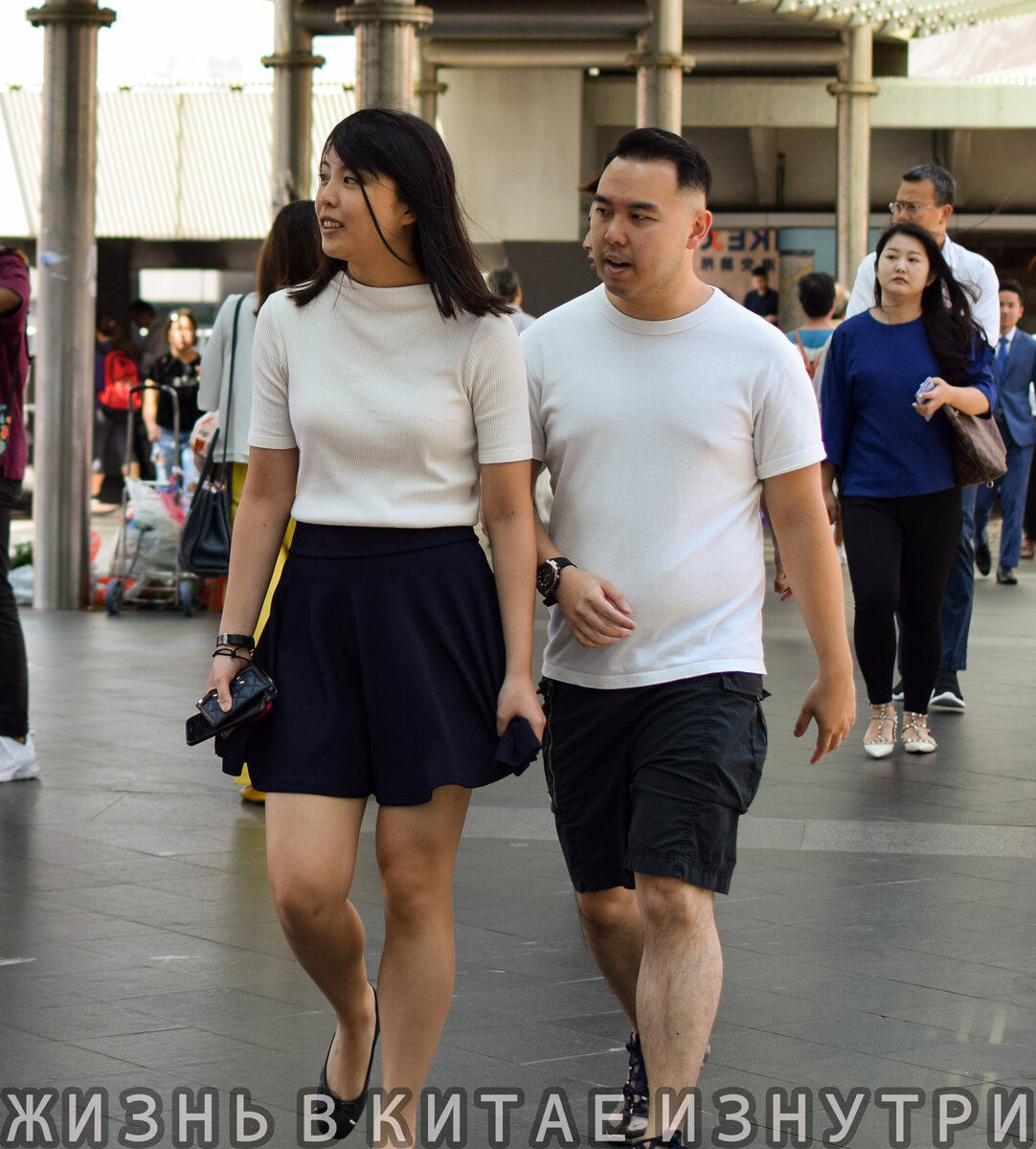 Оживленные улицы Гонконга 