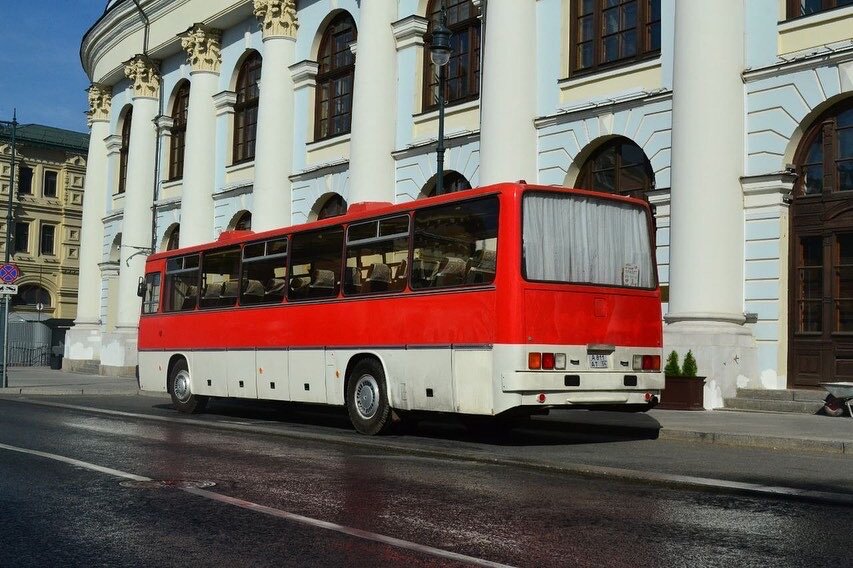 Наш Икарус 1990 года выпуска рассчитан на 50 посадочных мест