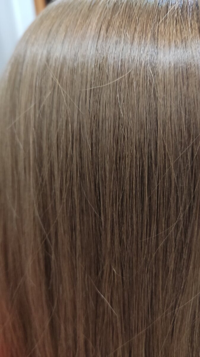 уход за волосами придает им блеск и хорошую текстуру