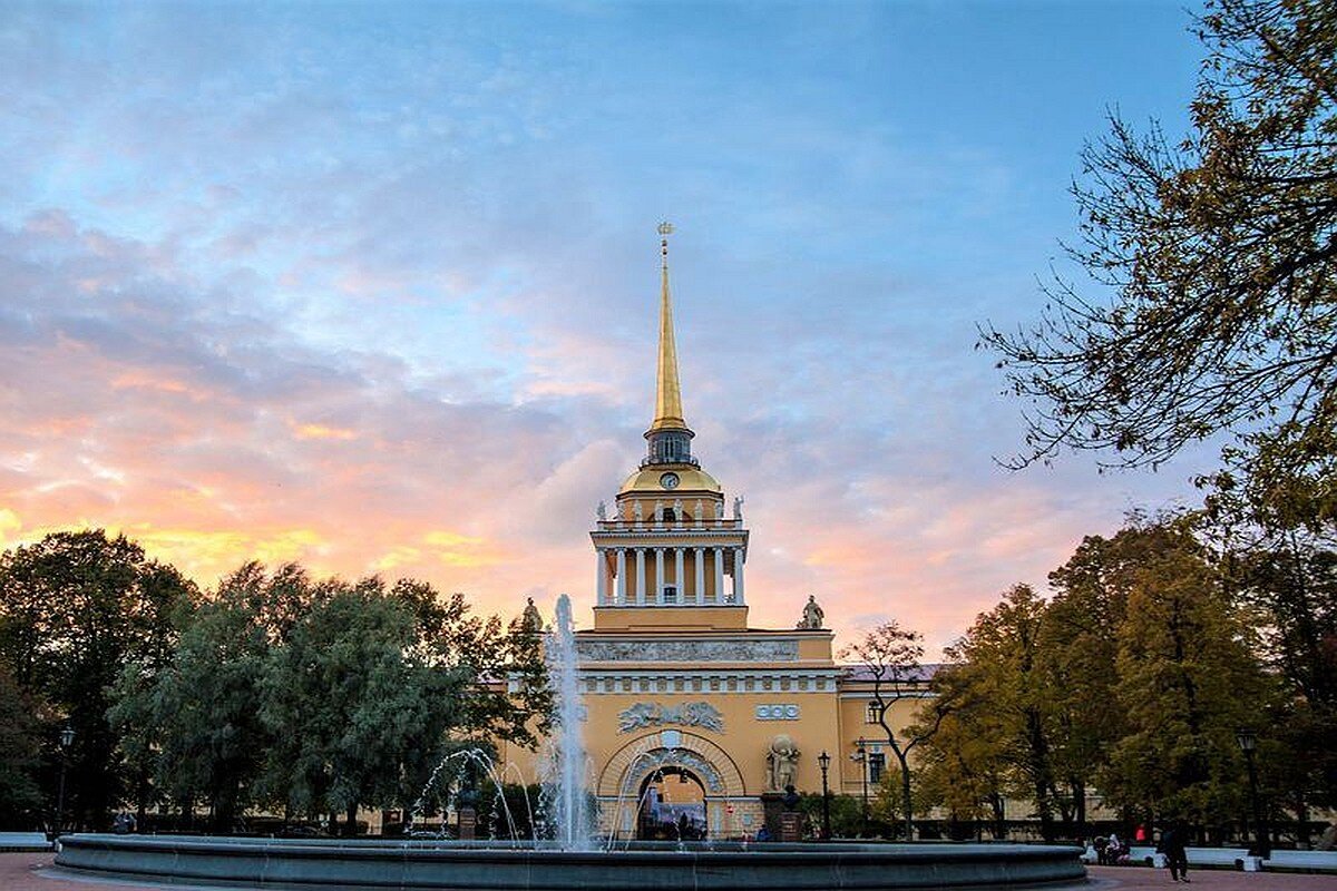 Адмиралтейство в Санкт-Петербурге