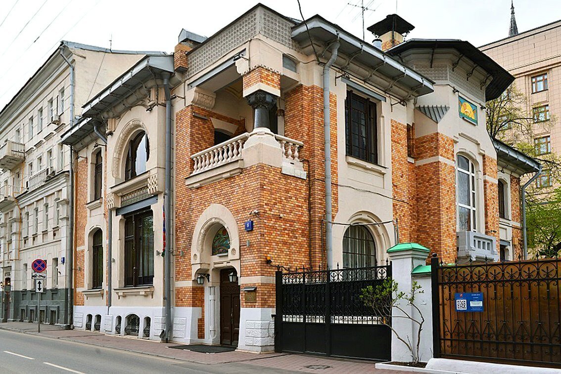 особняк тургенева на остоженке. история зданий москвы по адресам. большая ордынка 1990. архитектор кекушев особняк миндовского. красная площадь дом 1 исторический музей.