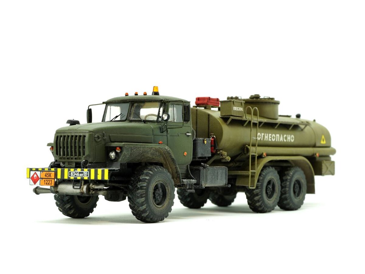 Урал 4320 Барс
