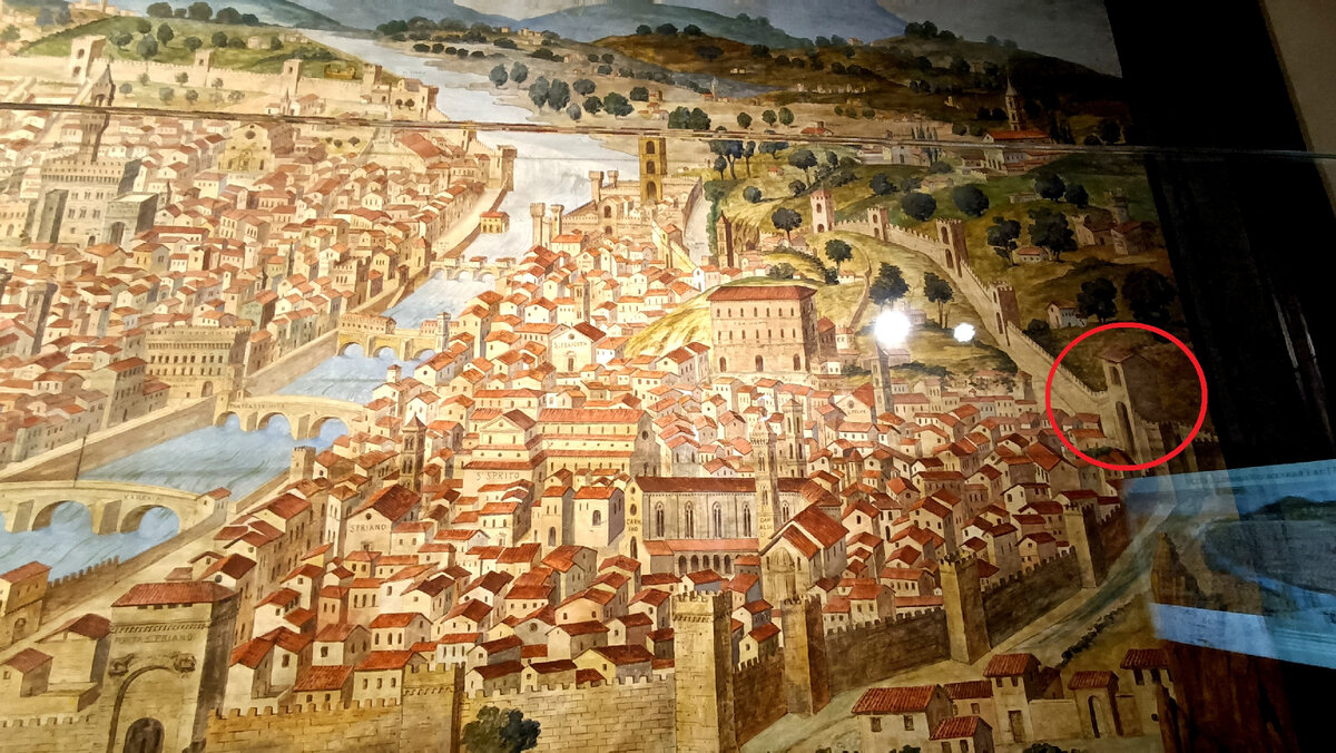 Фрагмент холста «Флоренция около 1490 года», Франческо и Раффаелло Петрини, 1887 год, Первоначальная высота Римских ворот с зубчатой башней над ними 40 метров (в красном кружочке)