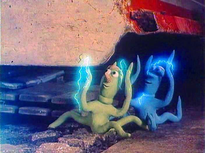  Мы их с сестрой даже из пластилина лепили