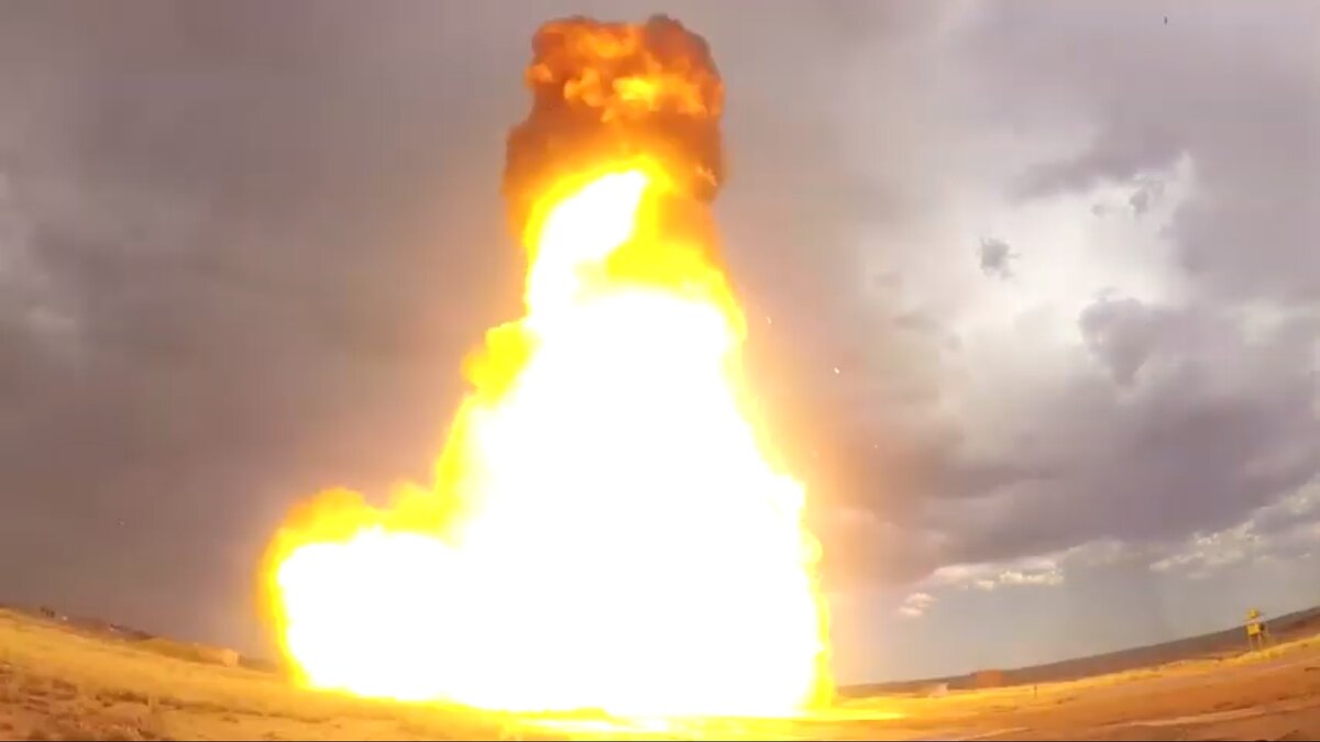 Последствия применения зенитной ракеты.