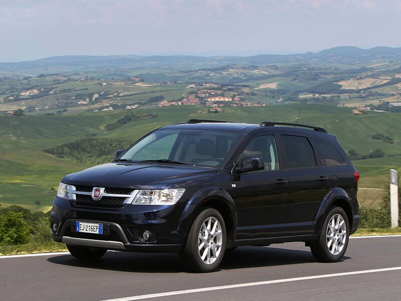 Компания Fiat приняла решение отозвать в России 246 кроссоверов Freemont. Под сервисную акцию попали автомобили, которые были проданы с августа 2013 по август 2014 года