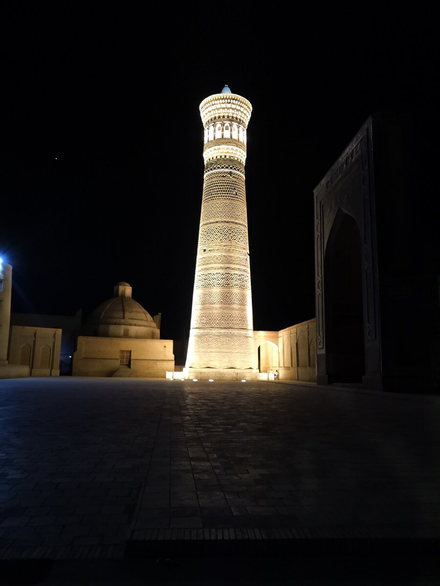 Минарет Калян