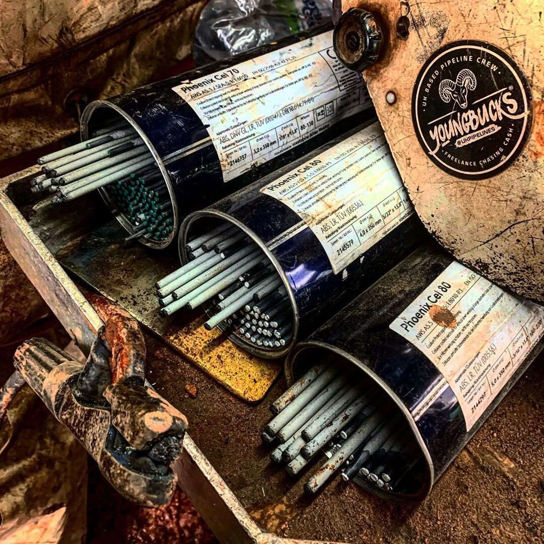 Сварка трубы электродом. Электроды для сварки профильной трубы 2 мм. Электроды бехлер phoenix. Какие электроды использовать для сварки труб. Электроды для сварки арматуры а500с.