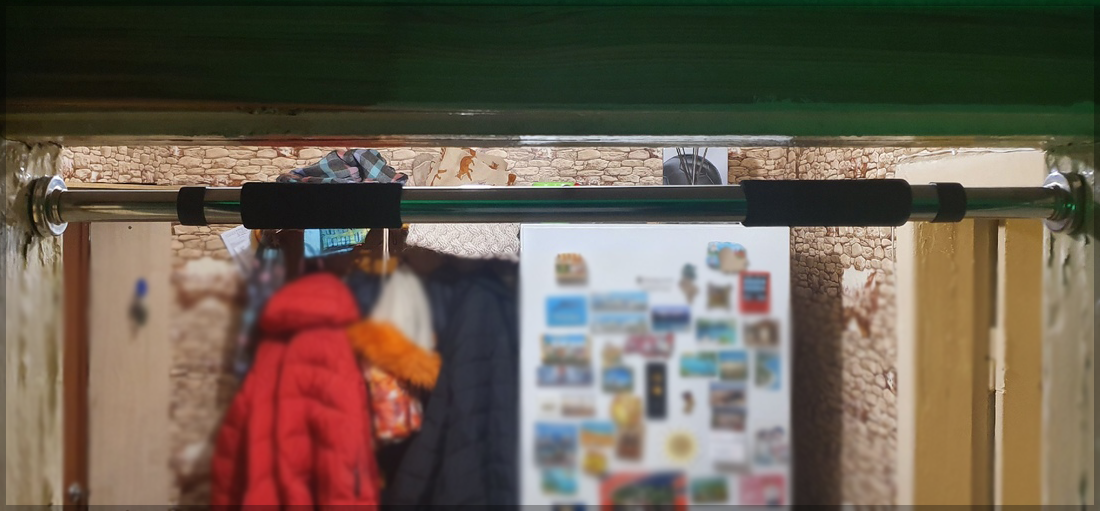 Дверной турник, который приобрел для занятий дома