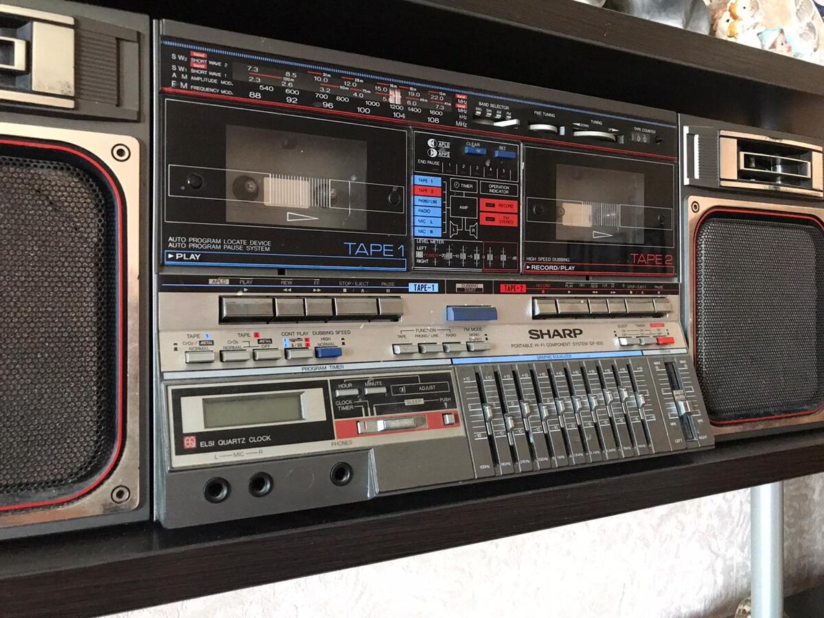 легендарный Sharp