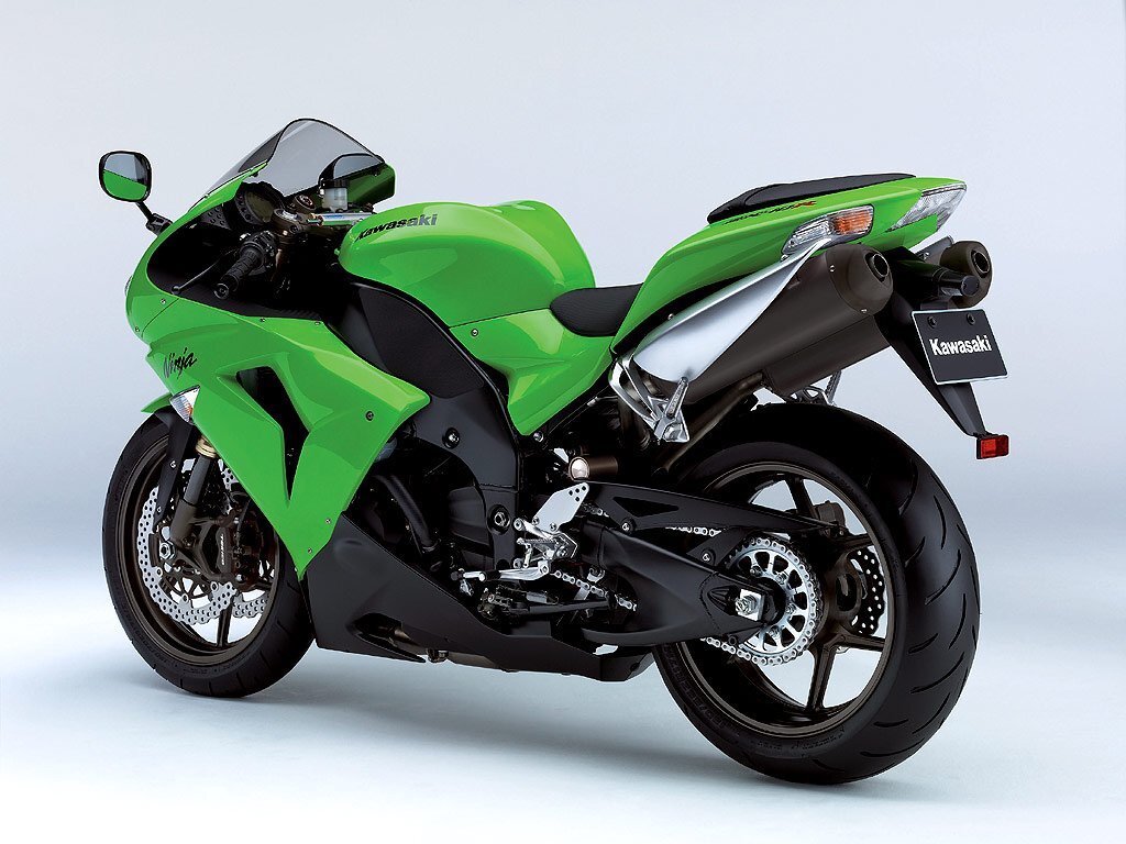 https://autocity.com/wp-content/uploads/images/5/6/49956_kawasaki-zzr-1400-y-zx10-17.jpg