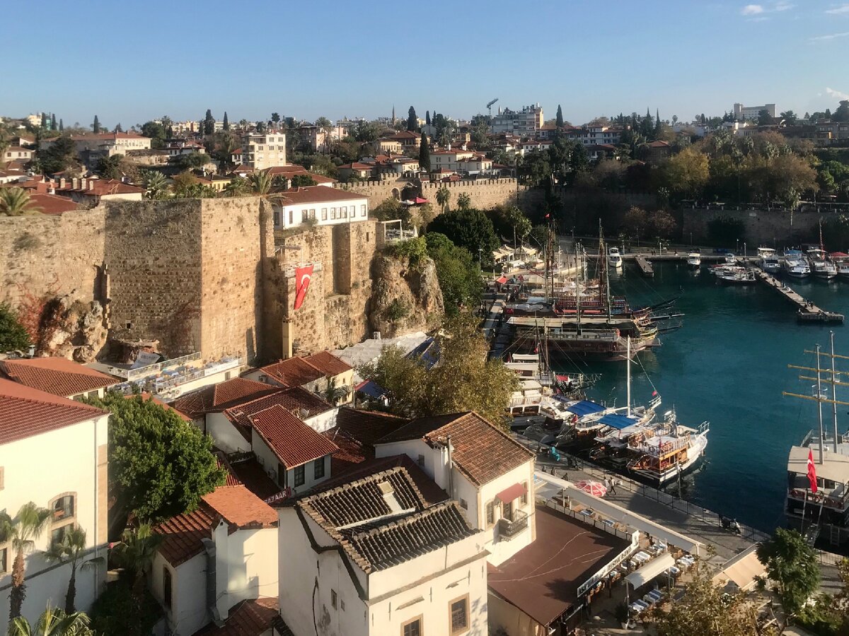 Крепость в Анталии Турция декабрь 2019 ( личный архив)