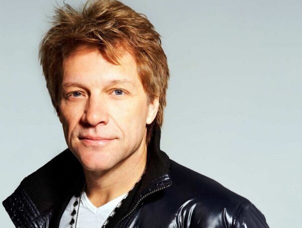 Это Бон Джови. Давайте спросим у него, кто такой Френки из песни It's My Life