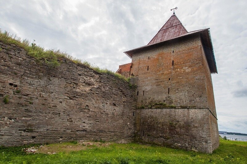 700 летняя крепость 