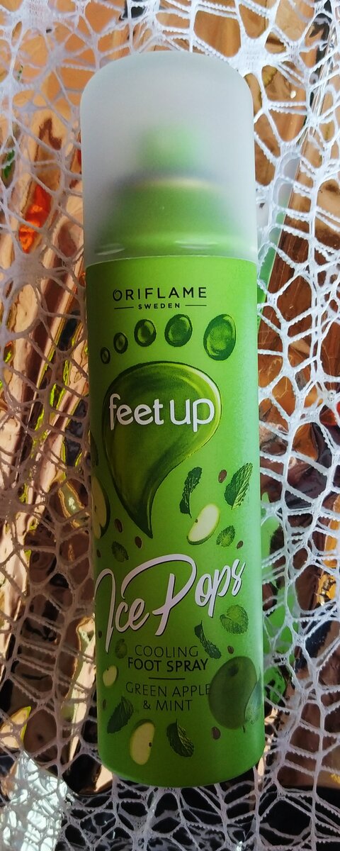 Спрей-дезодорант для ног Oriflame Освежающий Ice Pops "Зеленое яблоко и мята"