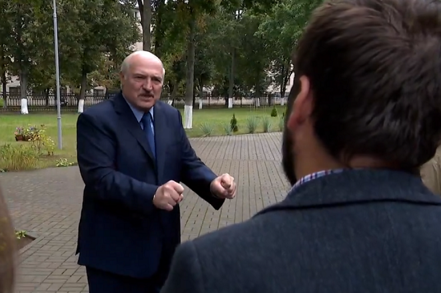 Лукашенко в колледже на 1 сентября
