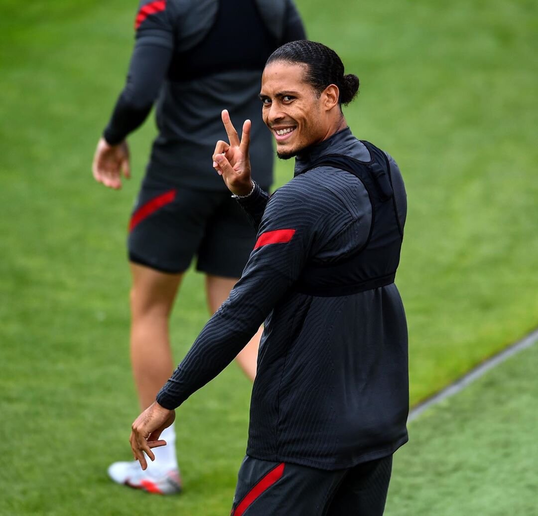 https://www.instagram.com/virgilvandijk/