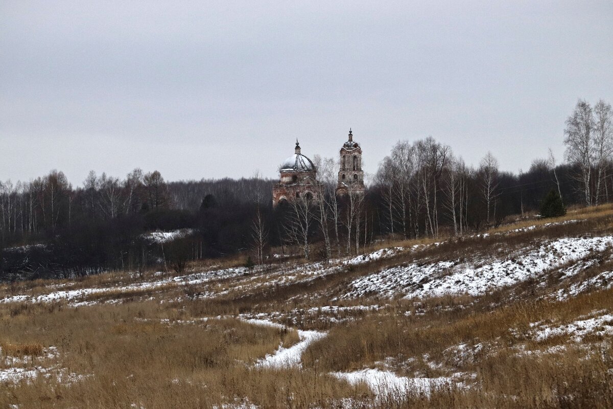 Заброшенный храм. Нижегородская область.