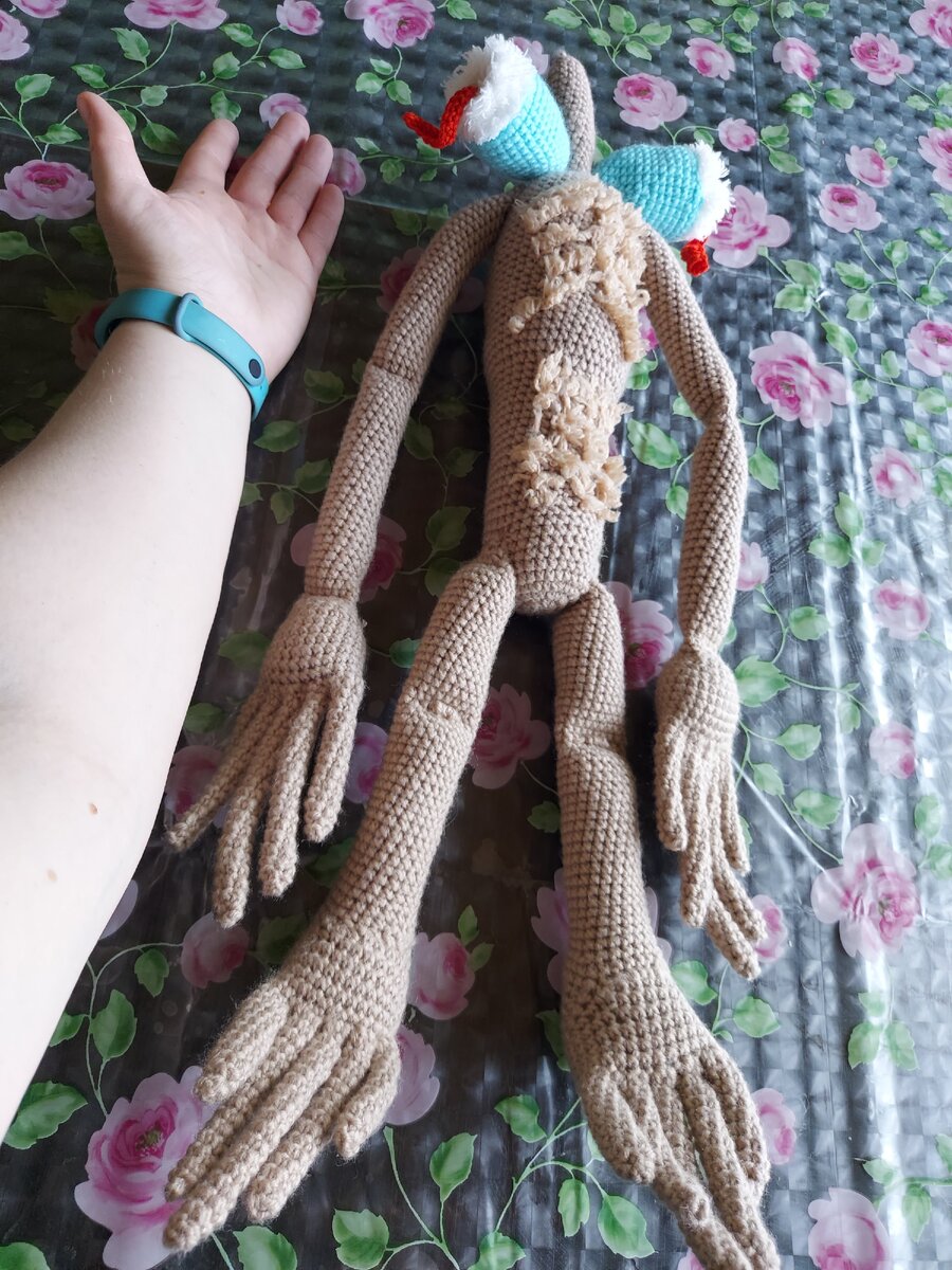 Фото делала на бегу)). Довязала в последние  минутки.