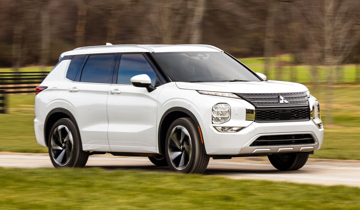 Mitsubishi Outlander 4 