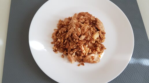 Жареный рис с яйцами по-тайски - Лайфхакер
