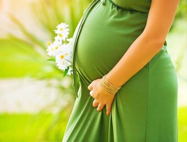 Беременность и роды в високосный год: приметы