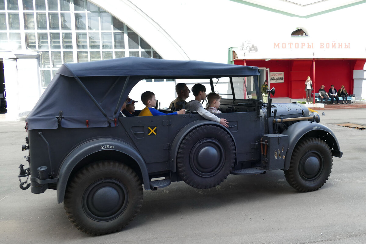 Horch 855 Special