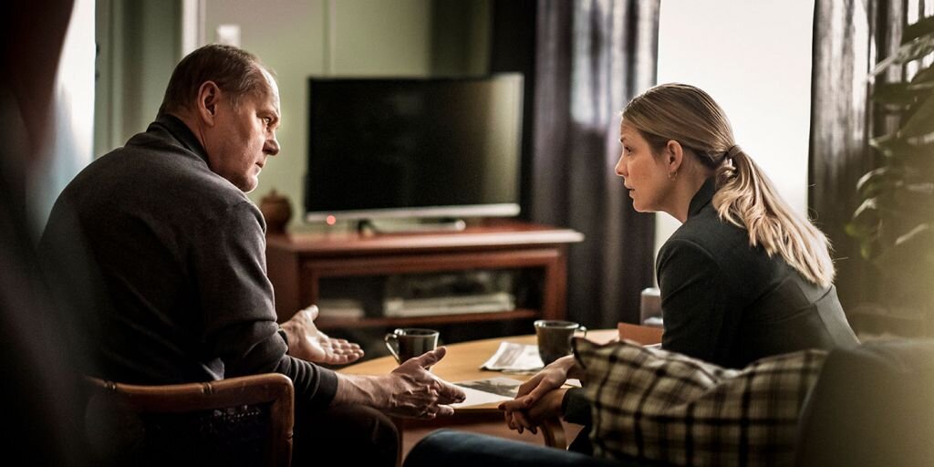 Во всем мире его популярность сравнима с детективом Эркюлем Пуаро и Шерлоком Холмсом. Его впору называть ветераном борьбы с криминалом – шутка ли, первый эпизод сериала «Комиссар Мартин Бек» вышел еще в 1997 году!