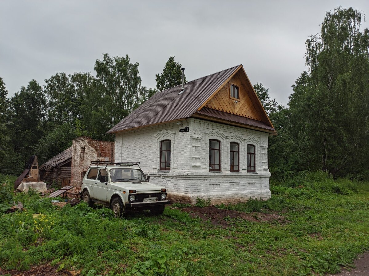 Увы, разбираем. Ветхий пристрой к дому прадеда начал исчезать | Вятский  Хутор | Дзен