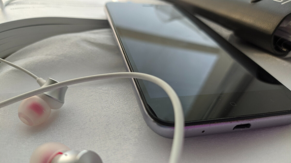 Какие позитивные песни слушаете? 