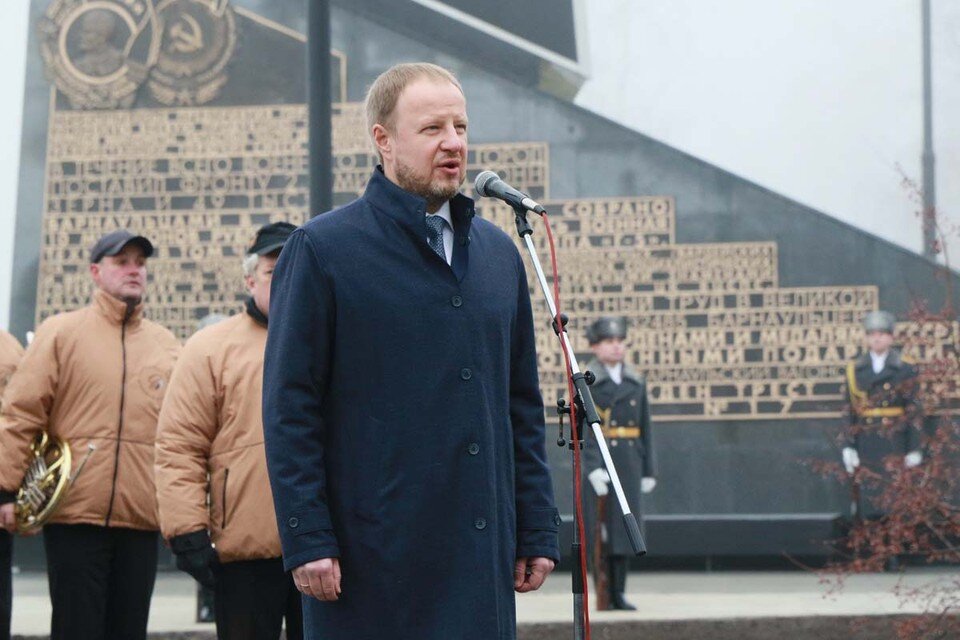     Торжественная церемония открытия стелы «Город трудовой доблести» Олег УКЛАДОВ