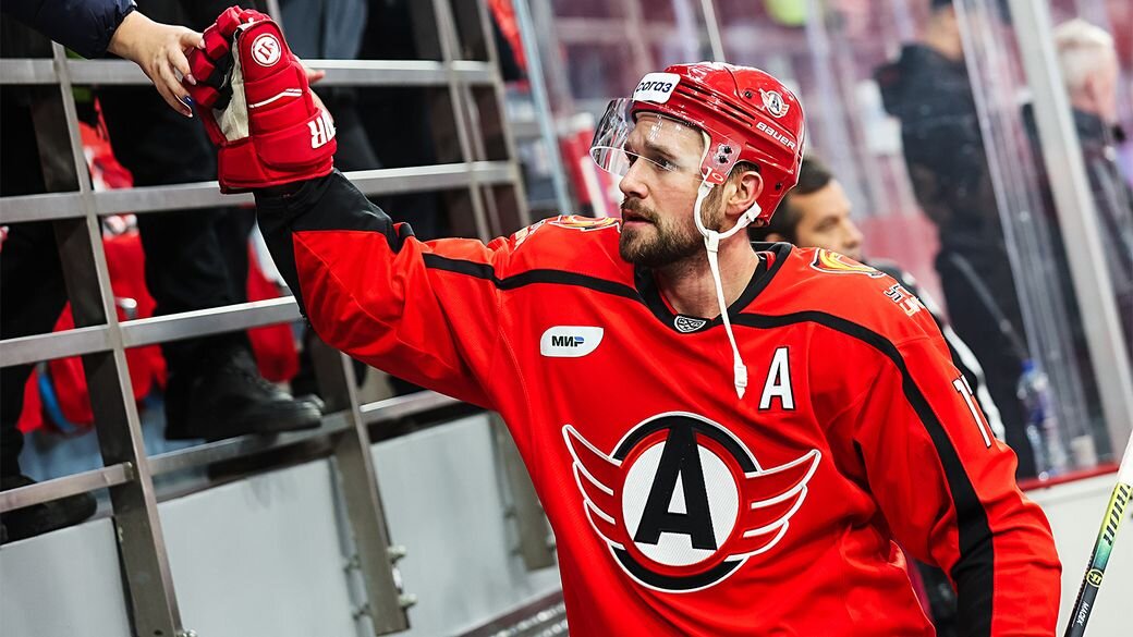   Антон Басанаев, photo.khl.ru