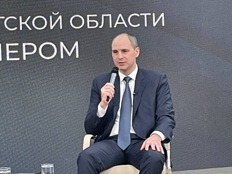    Паслер ответил на вопрос о строительстве ФАПа под Оренбургом и моста в Орске Белов Михаил Александрович