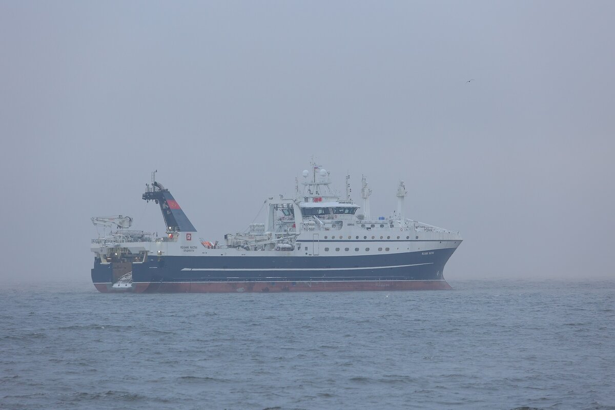 Адмиралтейские верфи (входят в ОСК) завершили испытания траулера "Механик Маслак"